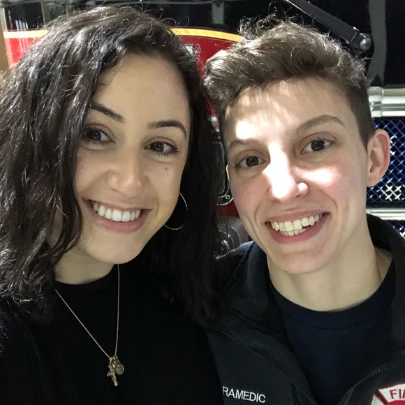 Meet your Posher, Britney - Picture 3 of 3